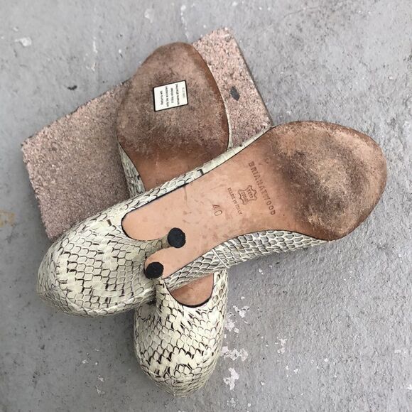 Brian Atwood Faux snake - Picture 6 of 11